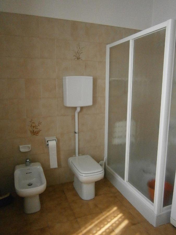 ורנה Casa In Riva Al Lago מראה חיצוני תמונה
