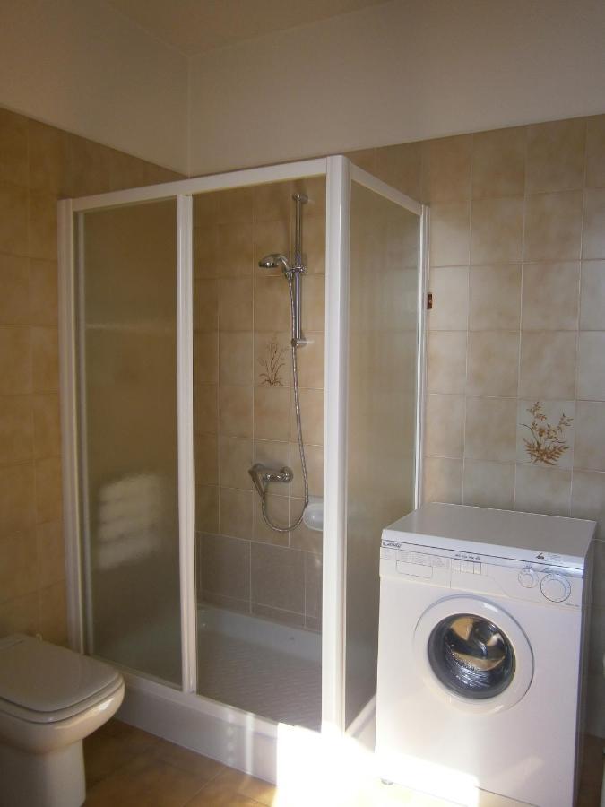 ורנה Casa In Riva Al Lago מראה חיצוני תמונה